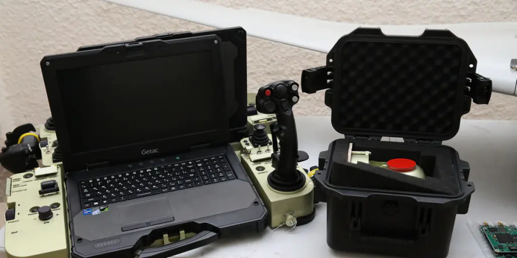 Joining forces: AGAT and representatives of the border department develop UAV technologies